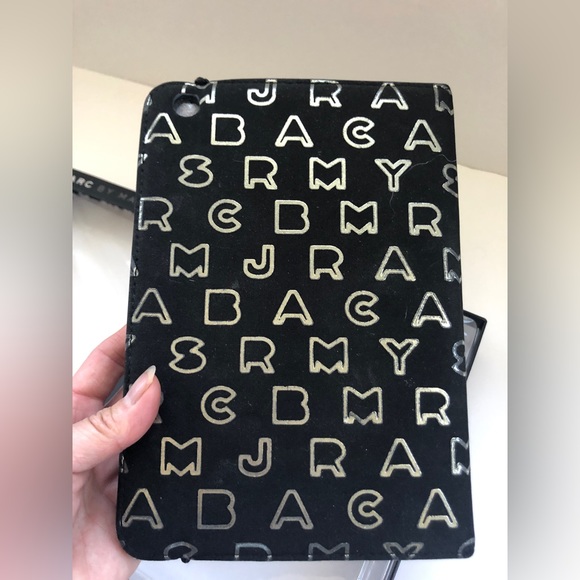 Marc Jacobs iPad mini cover (NIB) - Picture 3 of 6